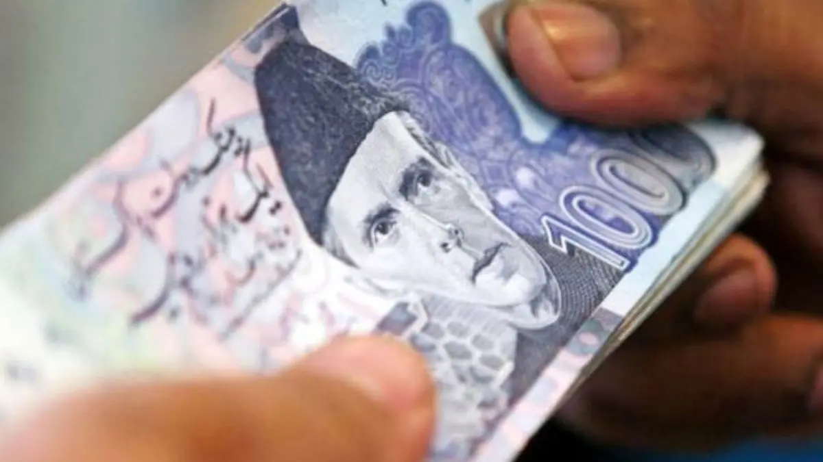 کاهش تاریخی ارزش پول پاکستان