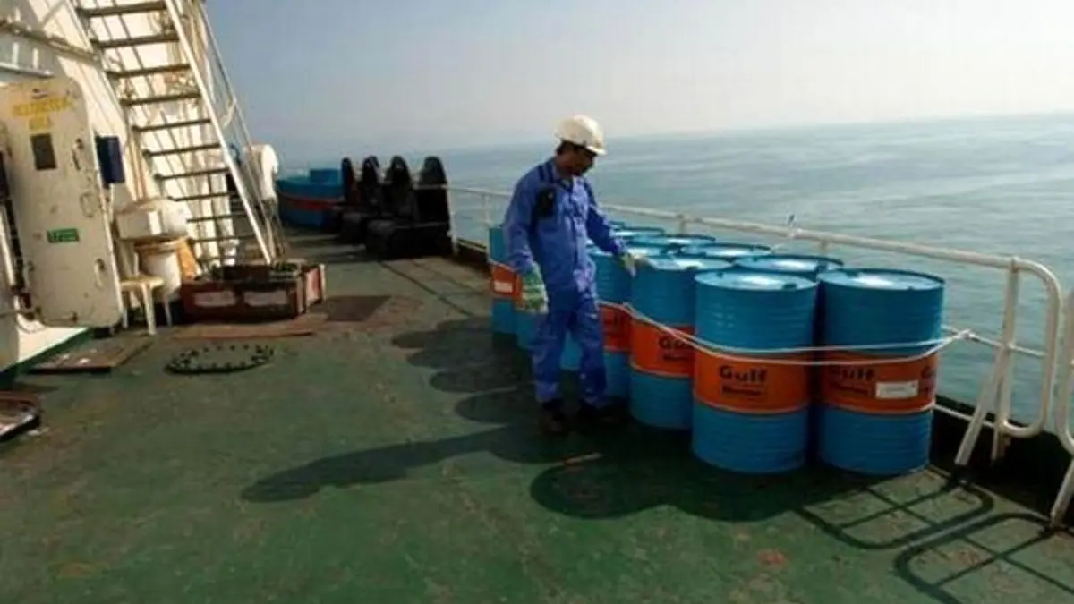 رویترز مدعی کاهش صادرات نفت ایران شد