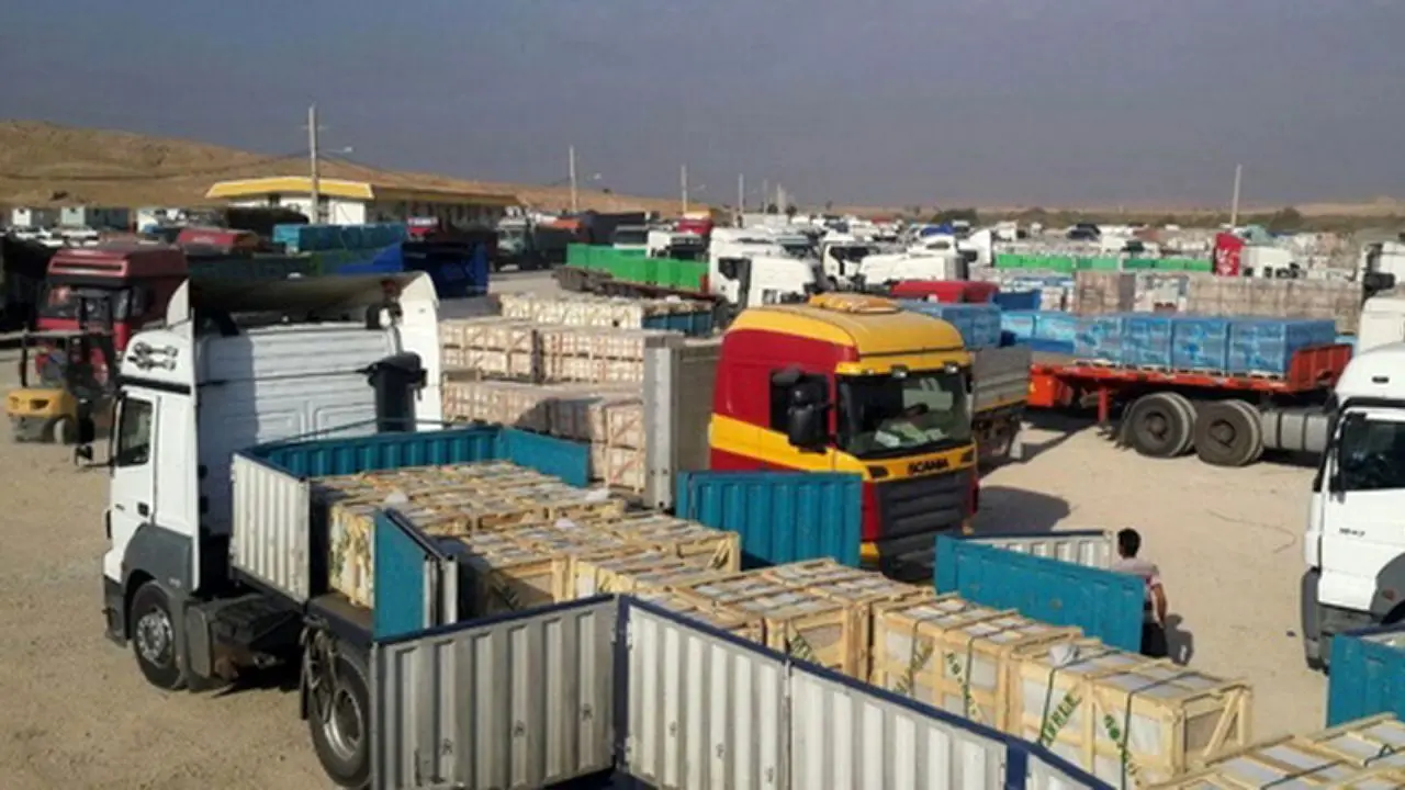 مرز سومار به روی کالاهای صادراتی بسته شد