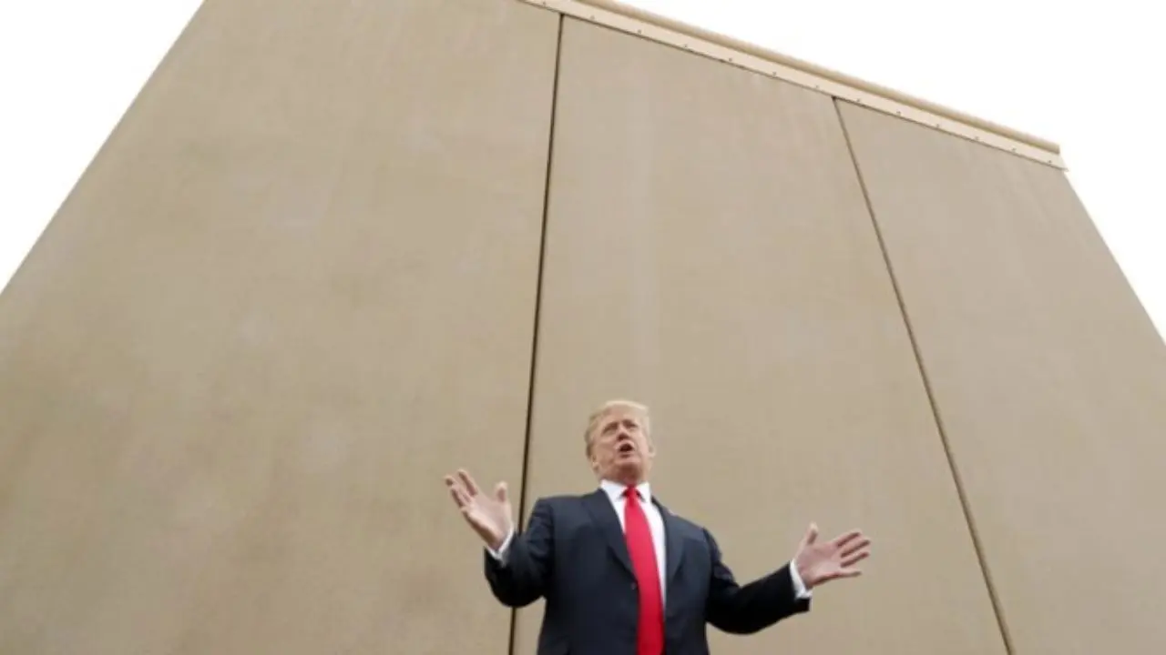 بخشی از بودجه دیوار مکزیک ترامپ بلوکه شد