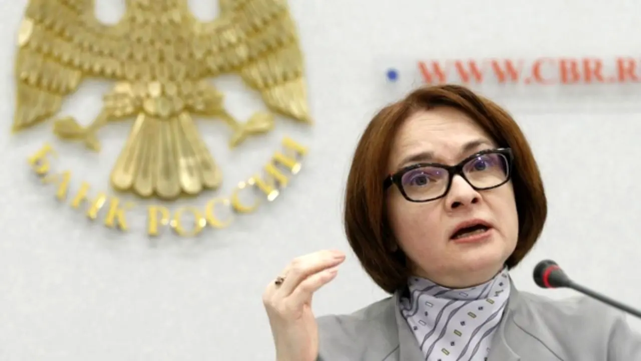 توضیح رئیس بانک مرکزی روسیه درباره دلایل کاهش اتکای این کشور به دلار