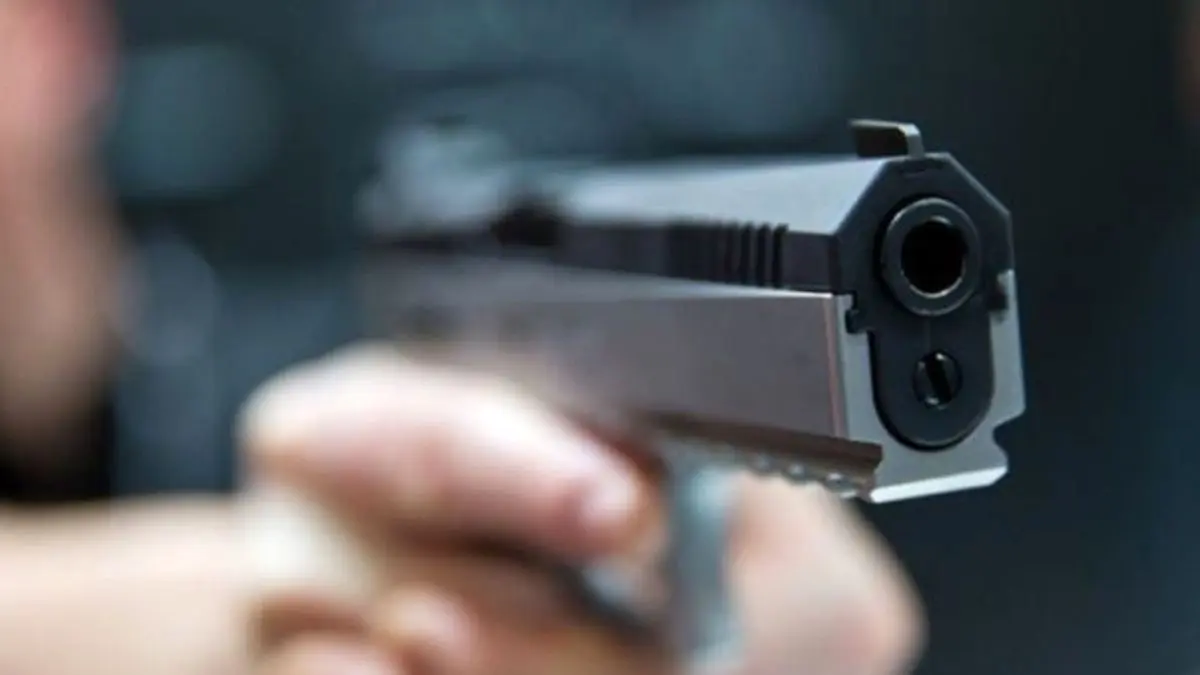 آیا مسئولان اجازه حمل سلاح دارند؟