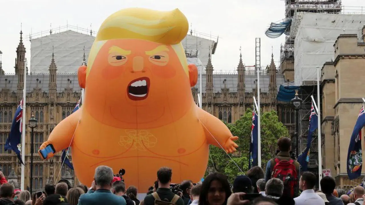 آغاز تظاهرات مردم انگلیس در اعتراض به حضور ترامپ در کشورشان