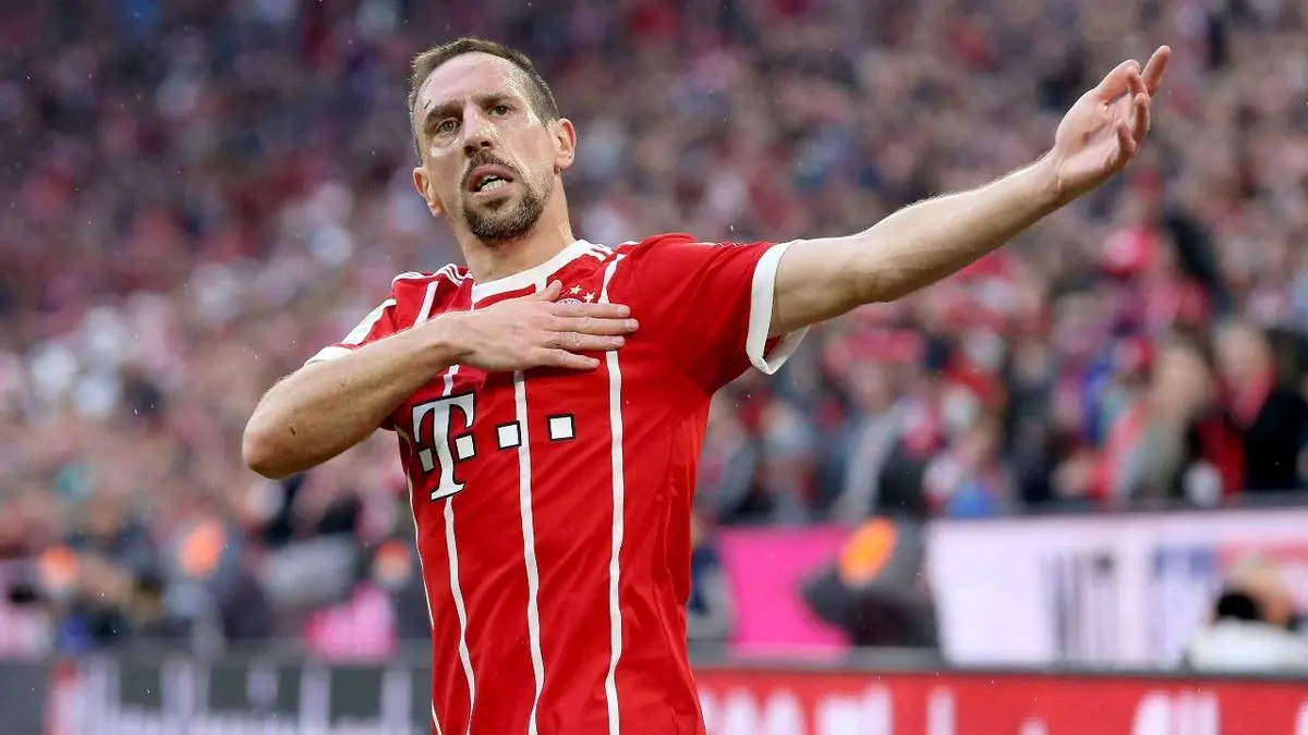 ستاره‌های فوتبال دنیا در راه لیگ ستارگان قطر