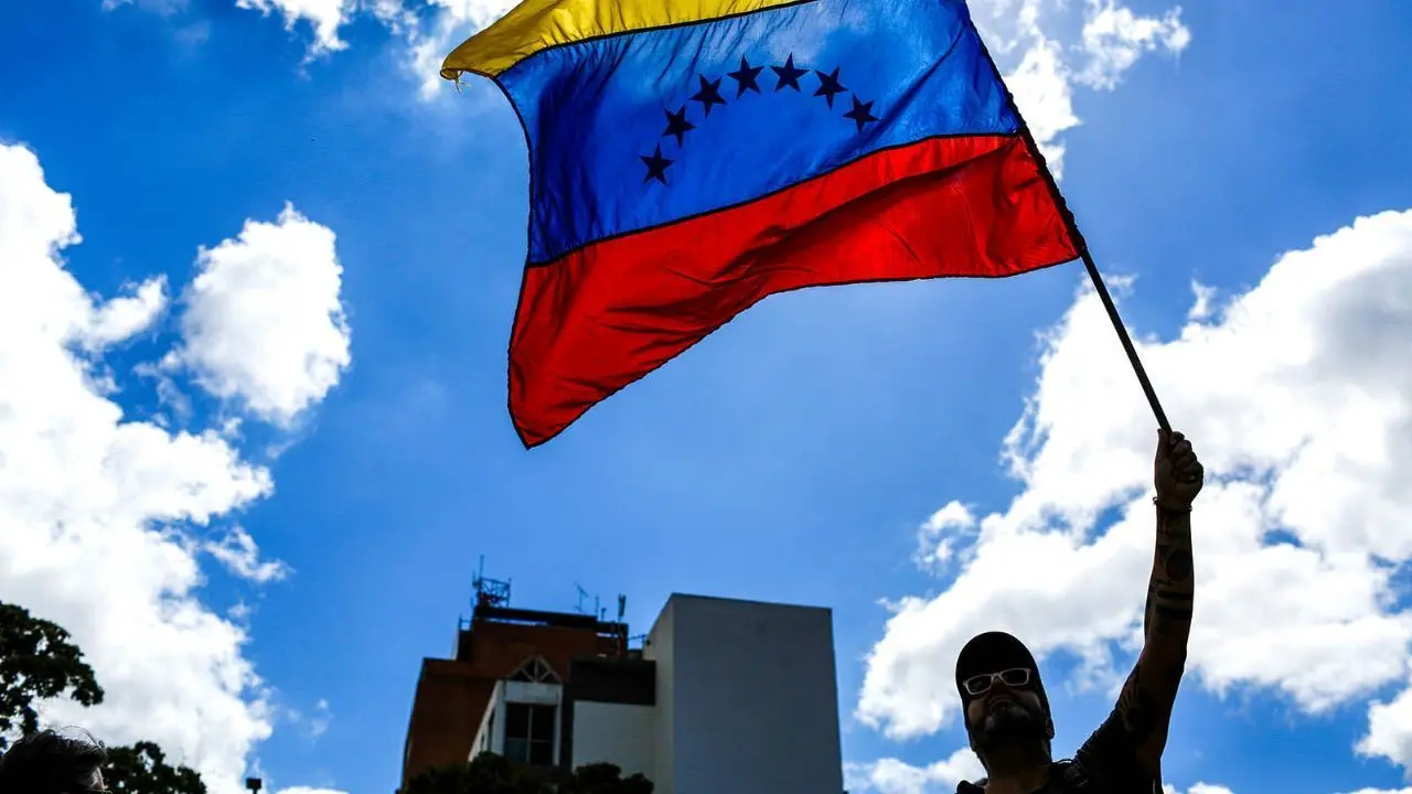 کلمبیا با مداخله نظامی در ونزوئلا مخالفت کرد