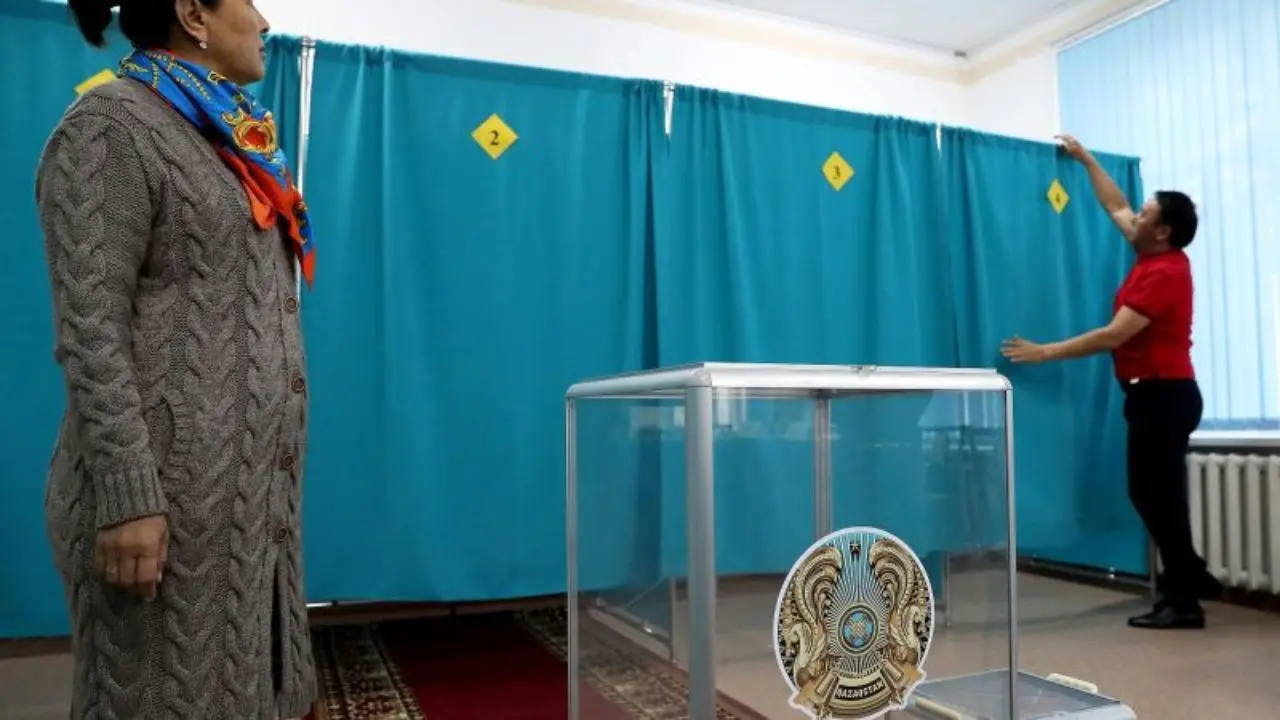 آغاز انتخابات زودهنگام ریاست‌جمهوری در قزاقستان