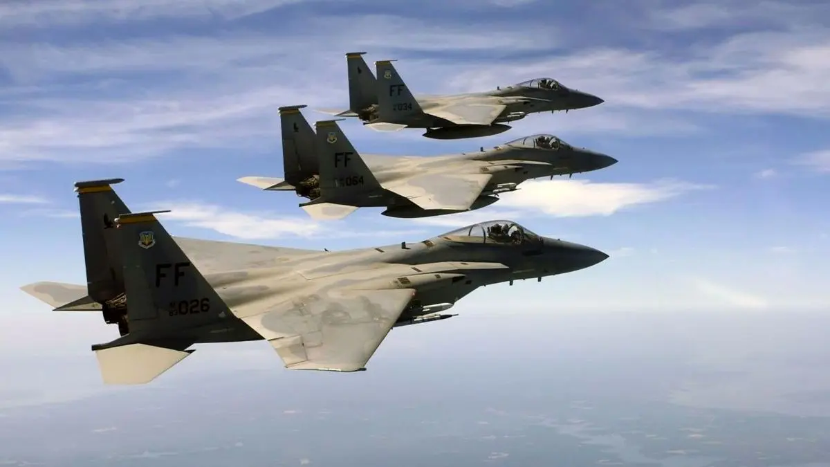 پرواز مشترک جنگنده‌های عربستانی و آمریکایی بر فراز خلیج‌فارس
