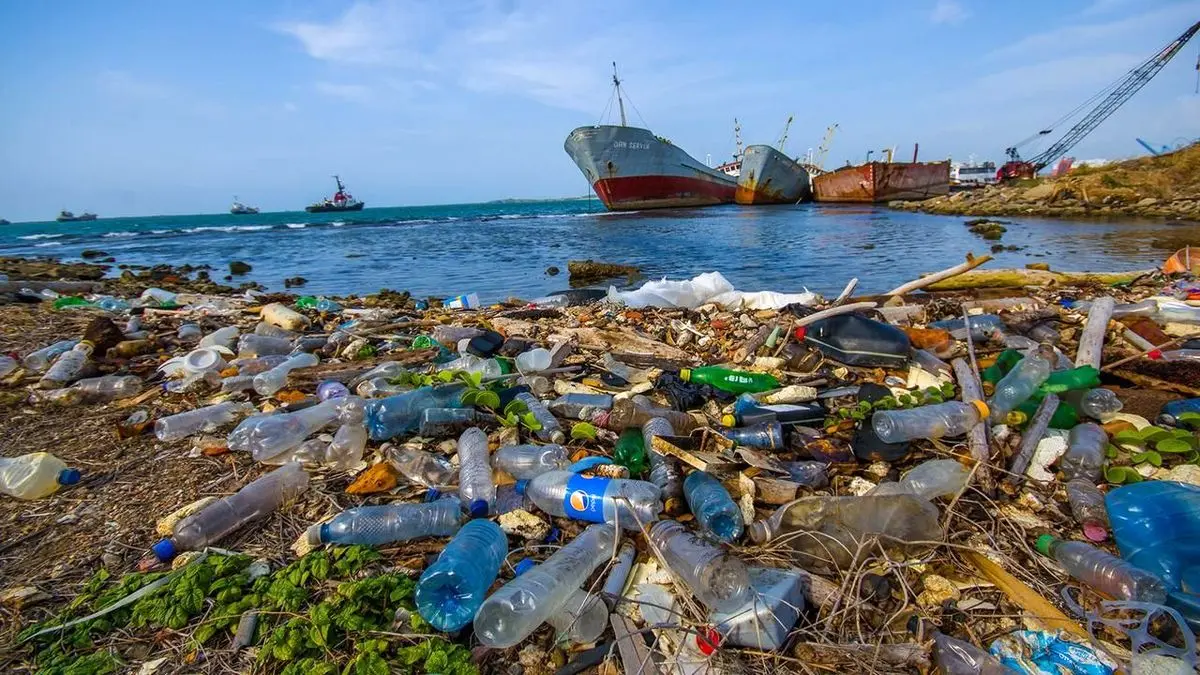 مرموزترین جزیره زباله‌ای جهان + ویدئو