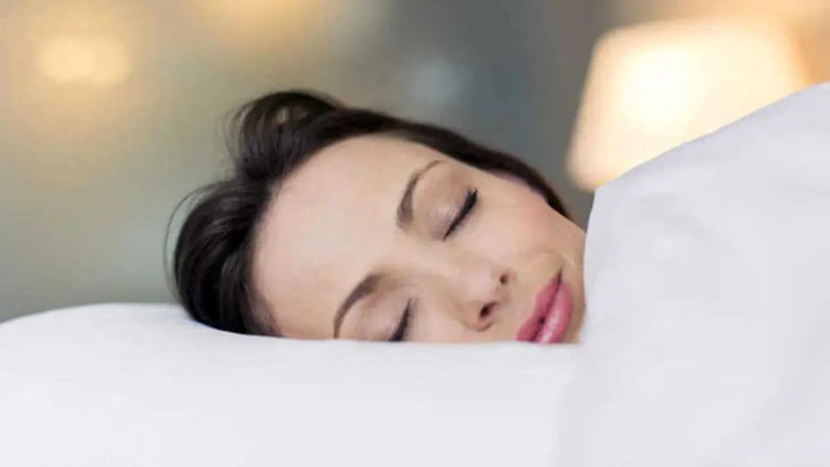 روشن بودن چراغ موقع خواب موجب افزایش وزن در زنان می‌شود