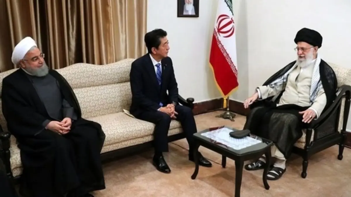 دیدار آبه با مقام رهبری ایران در فضایی گرم برگزار شد