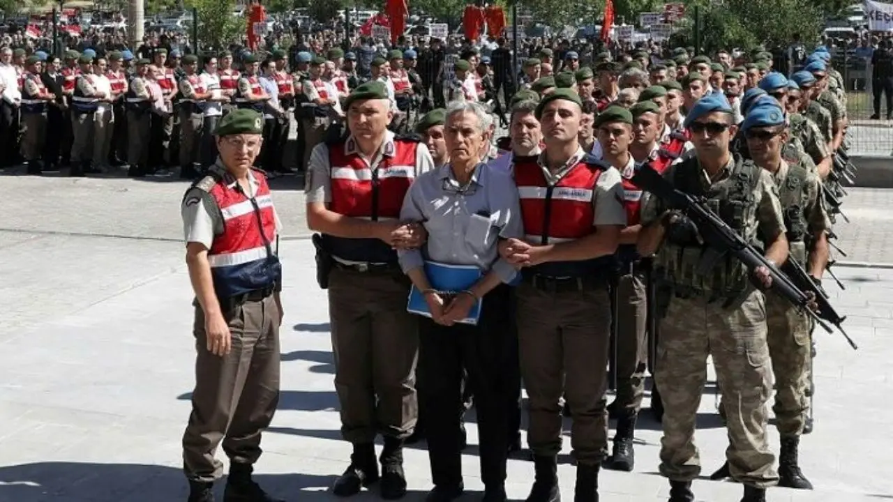 حبس ابد برای 17 نفر از عاملان کودتا در ترکیه