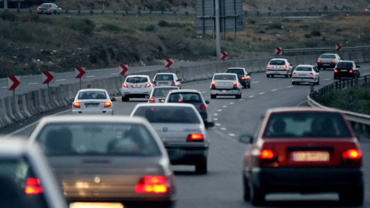 کاهش 5.5 درصدی تردد در جاده های برون شهری