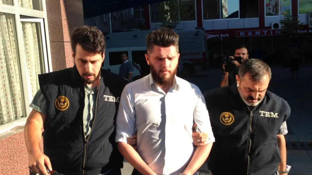 حکم بازداشت 82 نظامی ترکیه به ظن تروریسم صادر شد