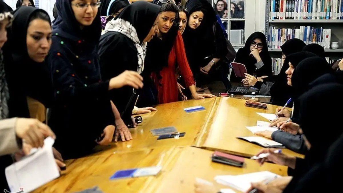 نگاهی به مشارکت زنان در انتخابات شورایاری‌ها