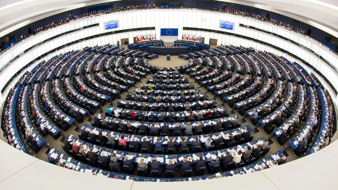 انتخاب رئیس جدید پارلمان اروپا به دور دوم کشیده شد