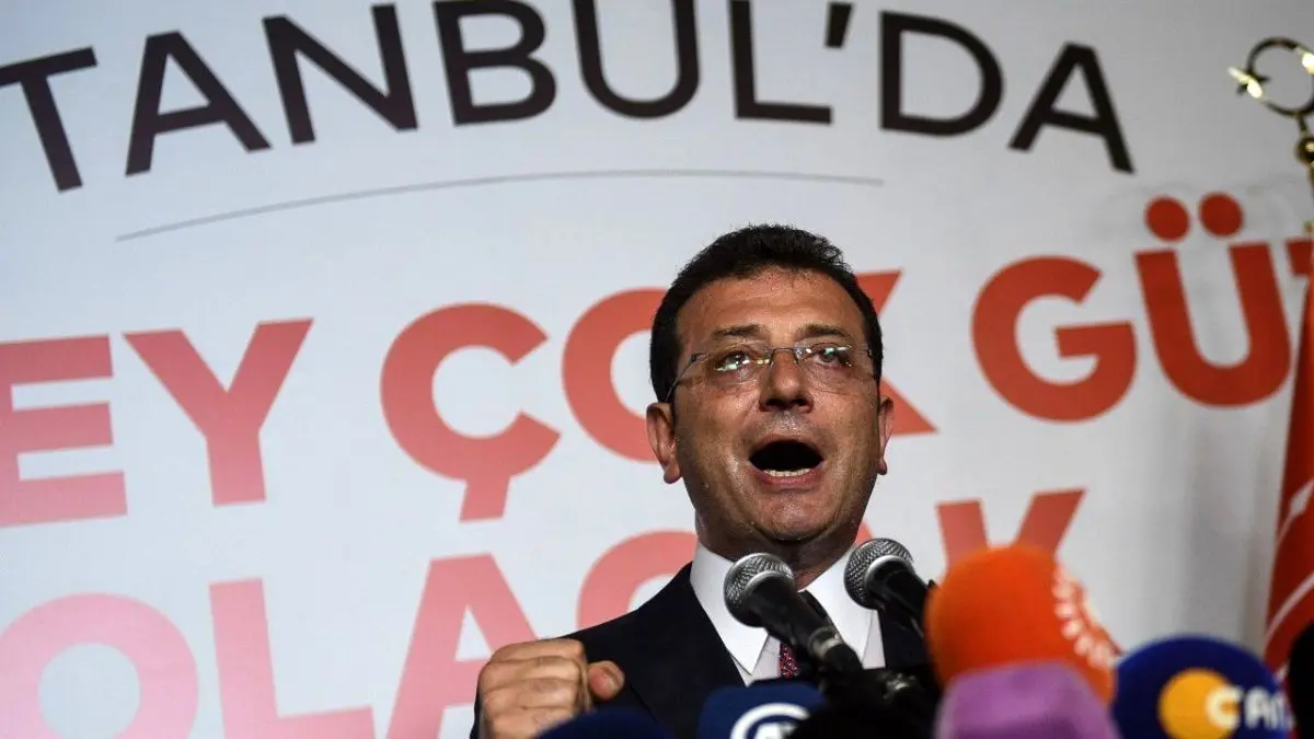 جشن و پایکوبی استانبولی‌ها برای انتخاب شهردار جدید + ویدئو