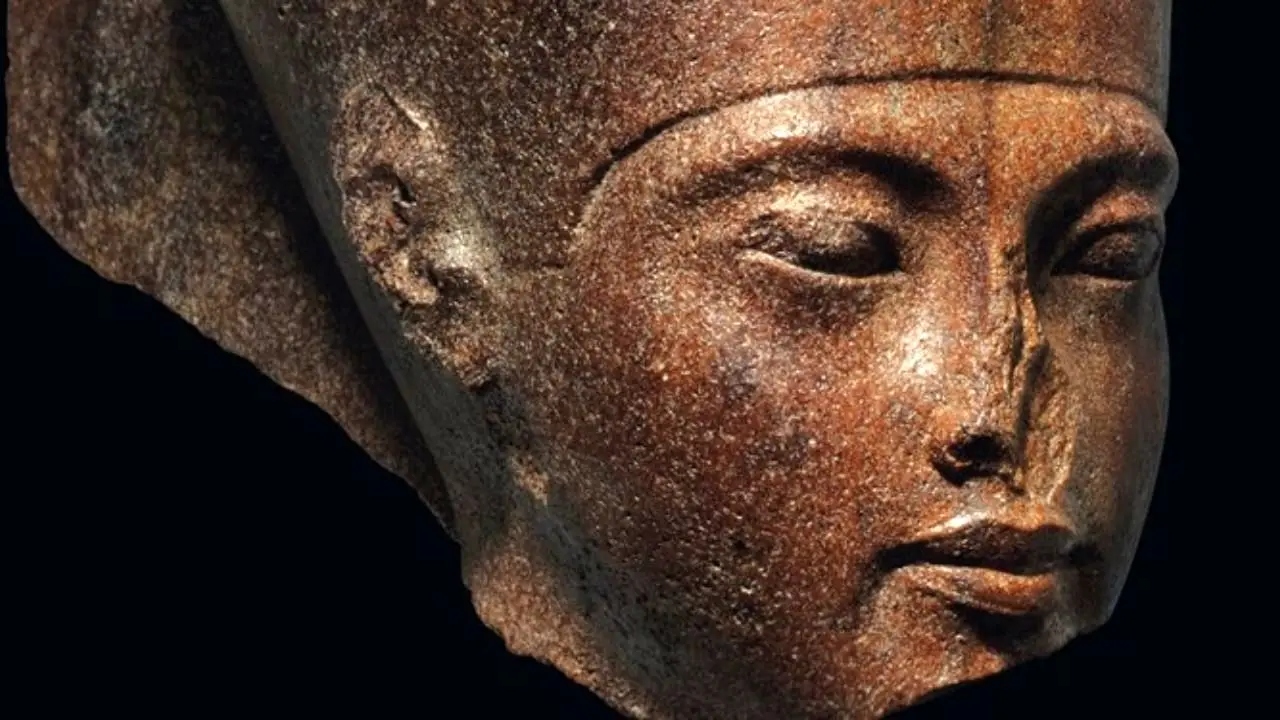 فروش 6 میلیون دلاری مجسمه باستانی مسروقه از مصر در لندن
