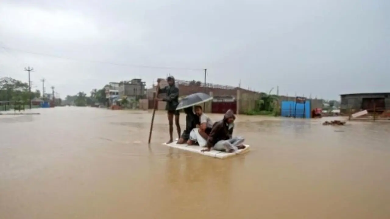 افزایش آوارگان و قربانیان سیلاب‌های هند
