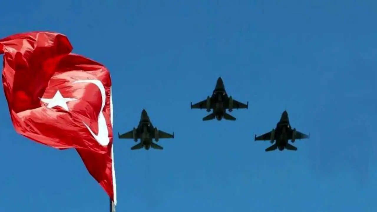 ارتش ترکیه مواضع پ.ک.ک در شمال عراق را بمباران کرد