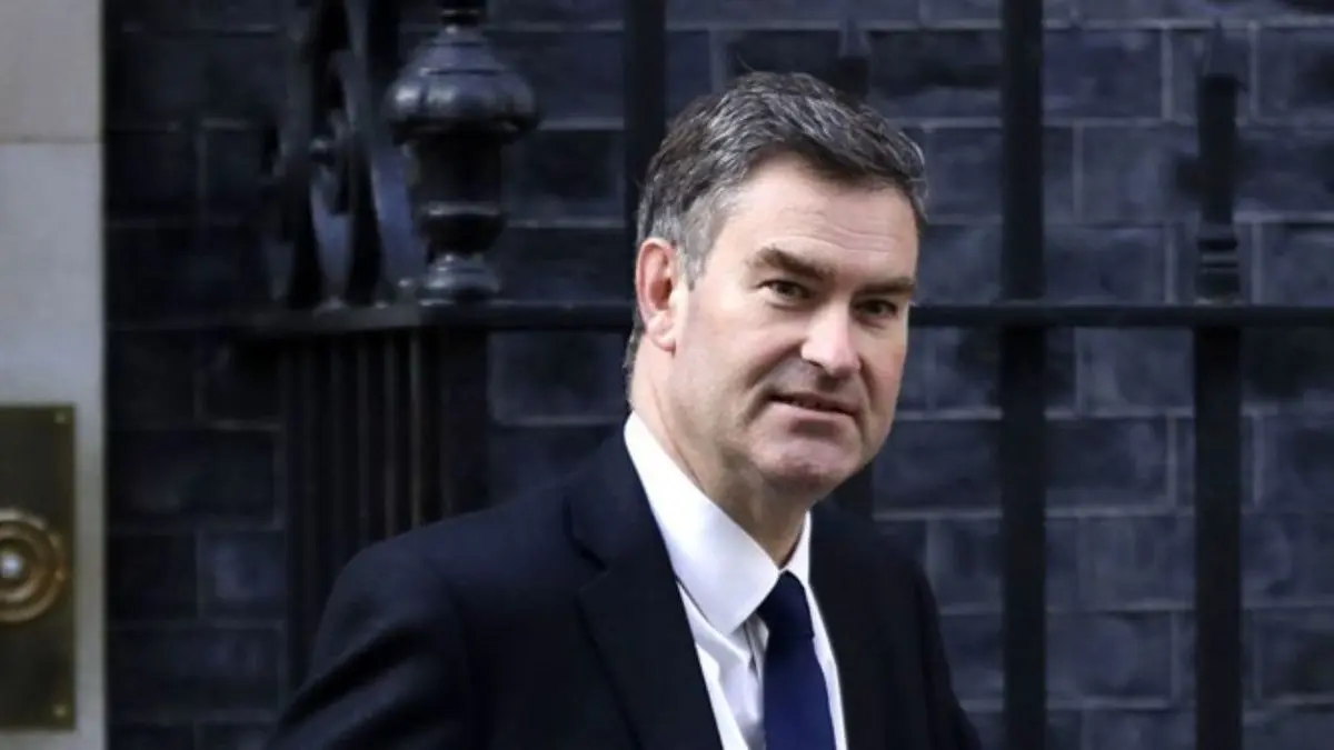 وزیر دادگستری انگلیس استعفا می‌کند