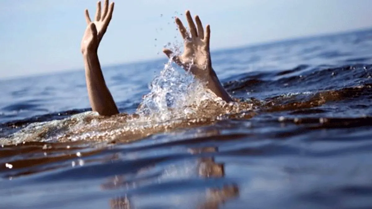 یک نفر از غرق شدن در آب‌های ساحلی آستارا نجات یافت