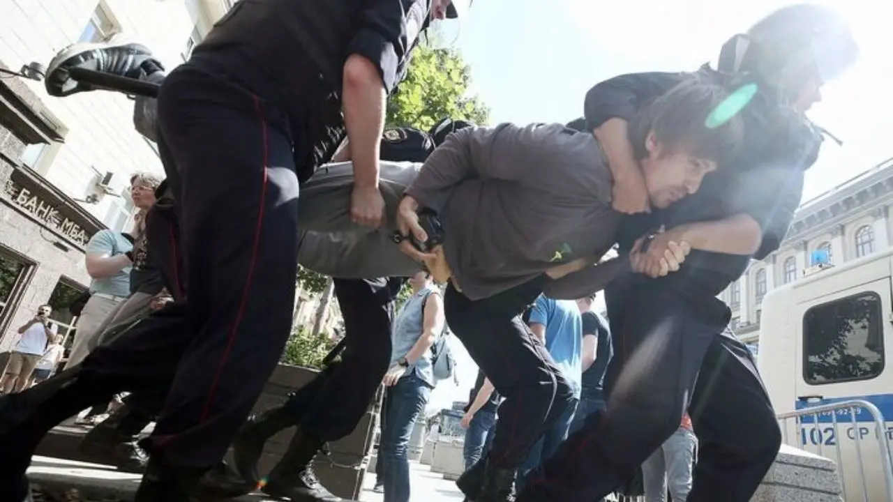بیش از یک‌هزار نفر در تظاهرات مخالفان در مسکو بازداشت شدند