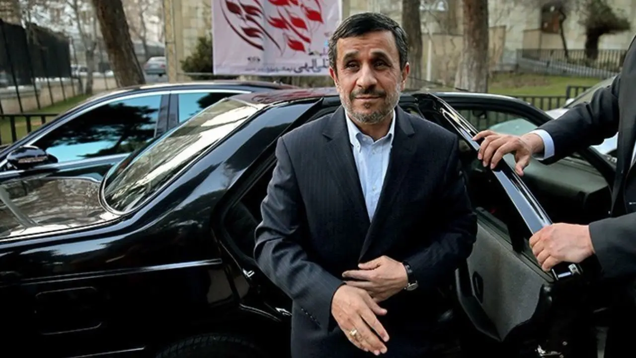احمدی‌نژاد به دنبال دیدار با رهبری است/ دو سال است درخواست می‌دهد، به او زمان ملاقات نمی‌دهند