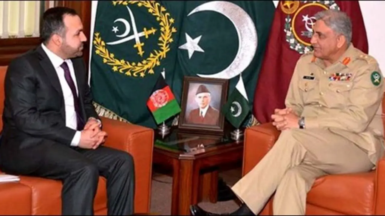 فرمانده ارتش پاکستان با سفیر افغانستان دیدار کرد