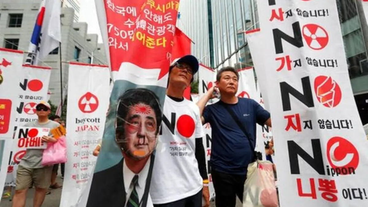 مردم کره جنوبی علیه آبه و شراکت اطلاعاتی با ژاپن اعتراض کردند