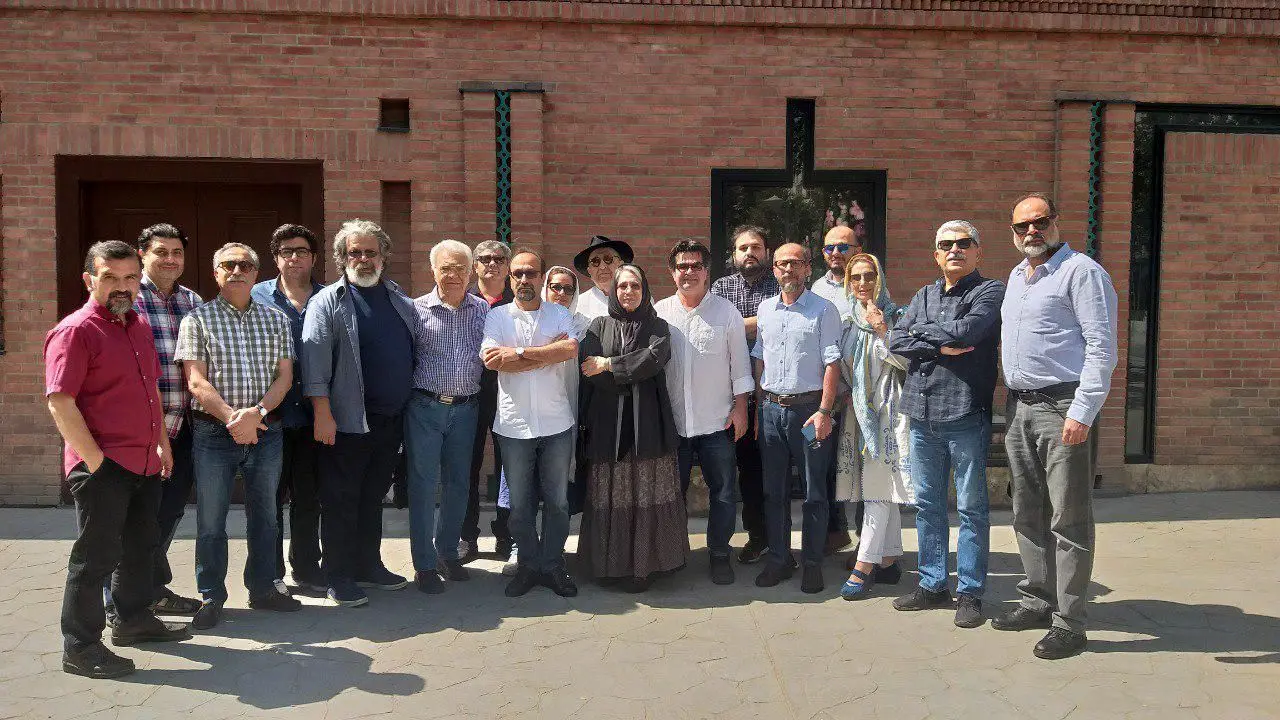 بزرگان سینما رسول‌اف را تا دادگاه انقلاب همراهی کردند