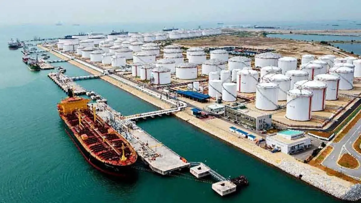 بی‌ثباتی تنگه هرمز قیمت نفت را به 250 دلار می‌رساند