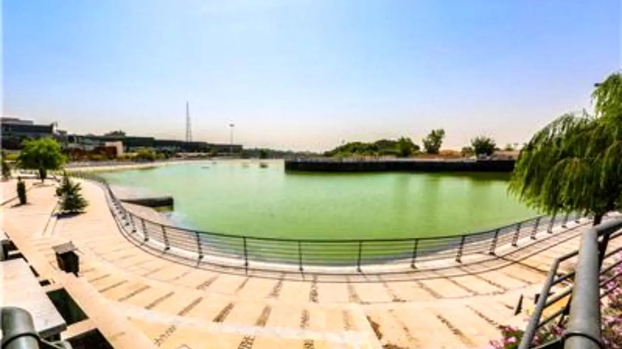 افتتاح دریاچه و باغ هنر با حضور شهردار