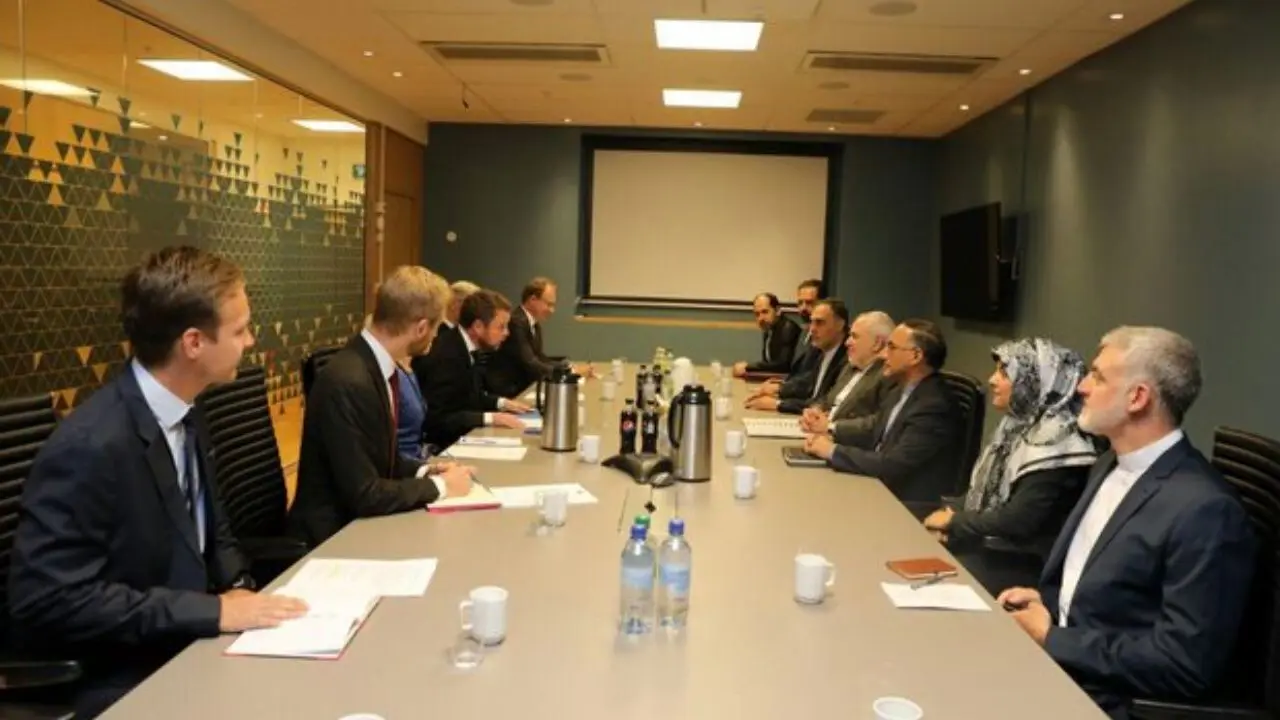ظریف با وزیر تجارت، صنعت و شیلات نروژ دیدار و گفتگو کرد