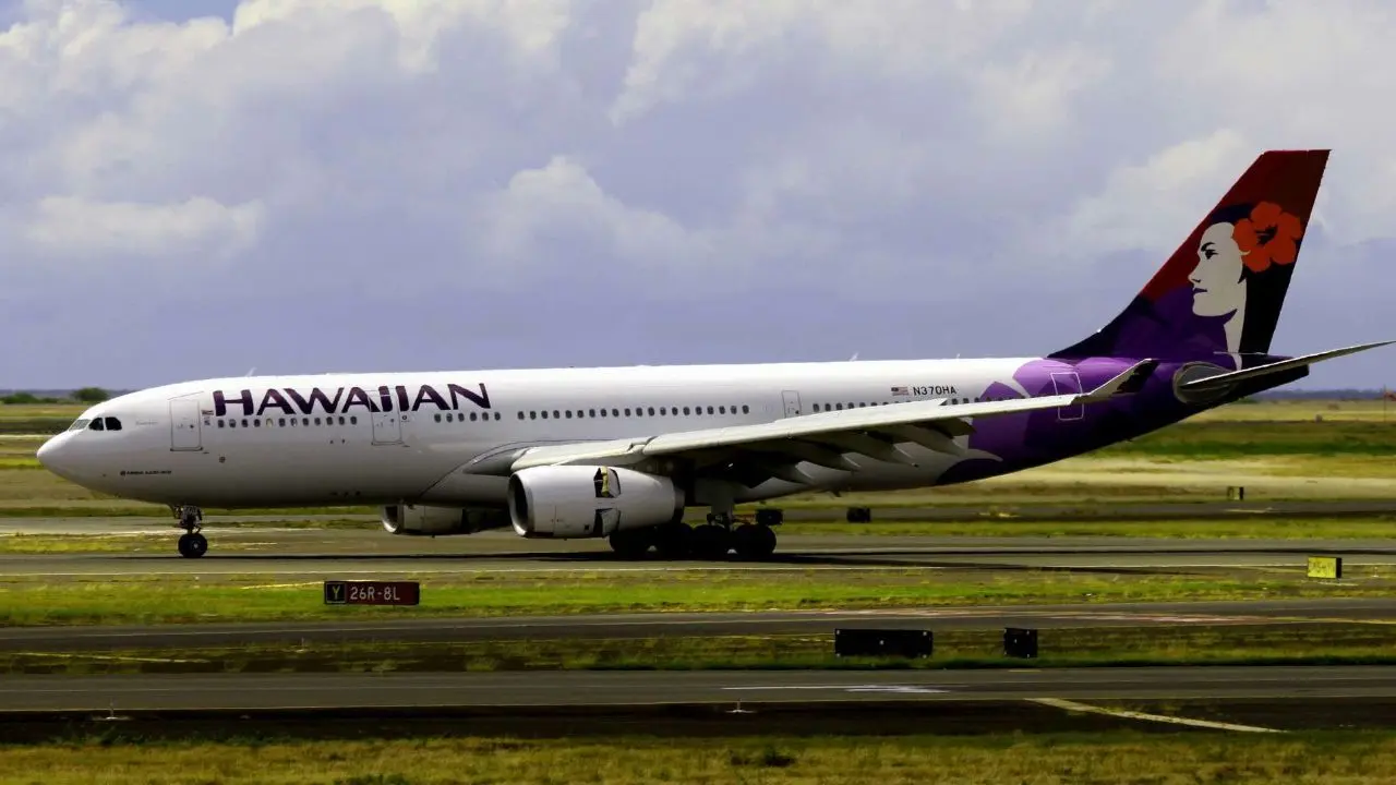 فرود اضطراری هواپیما در هاوایی آمریکا + ویدئو