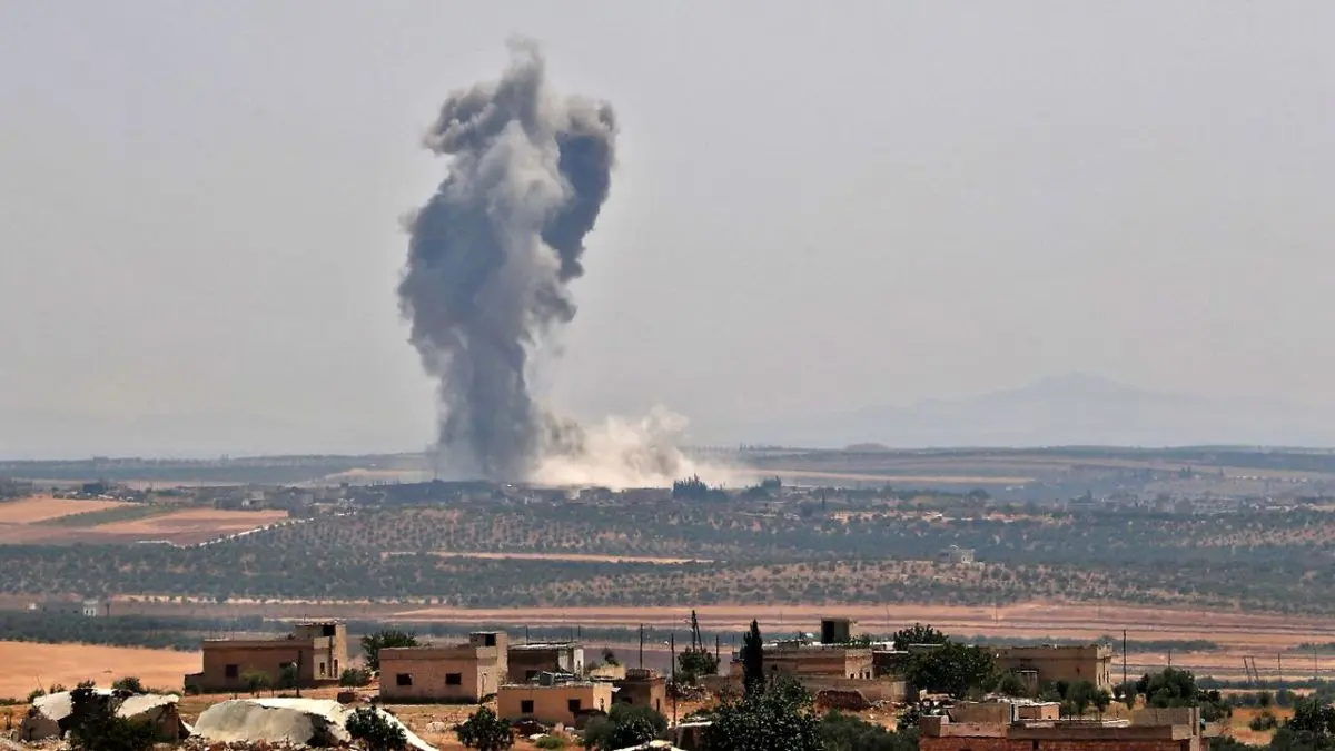 واکنش پدافند هوایی سوریه به حمله اهداف متخاصم به آسمان این کشور + ویدئو