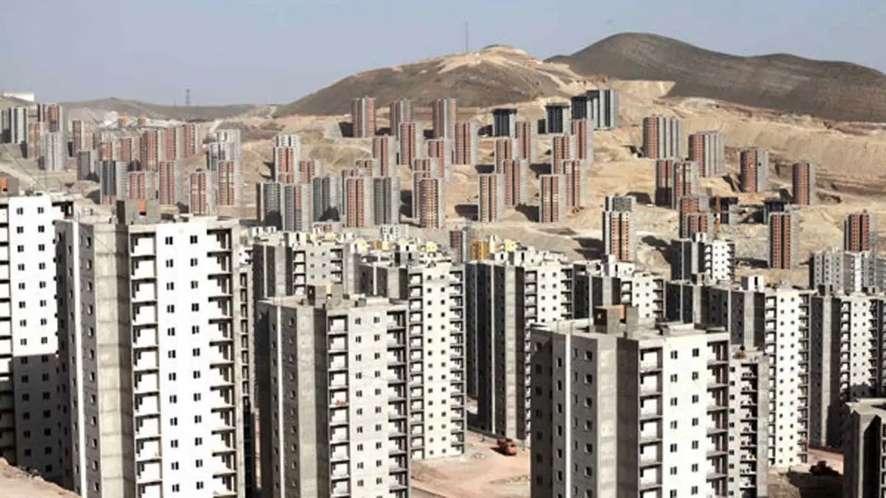 برای خرید یک آپارتمان 50 متری در تهران، کارگران باید 20 سال و 9 ماه حقوق خود را پس‌انداز کنند
