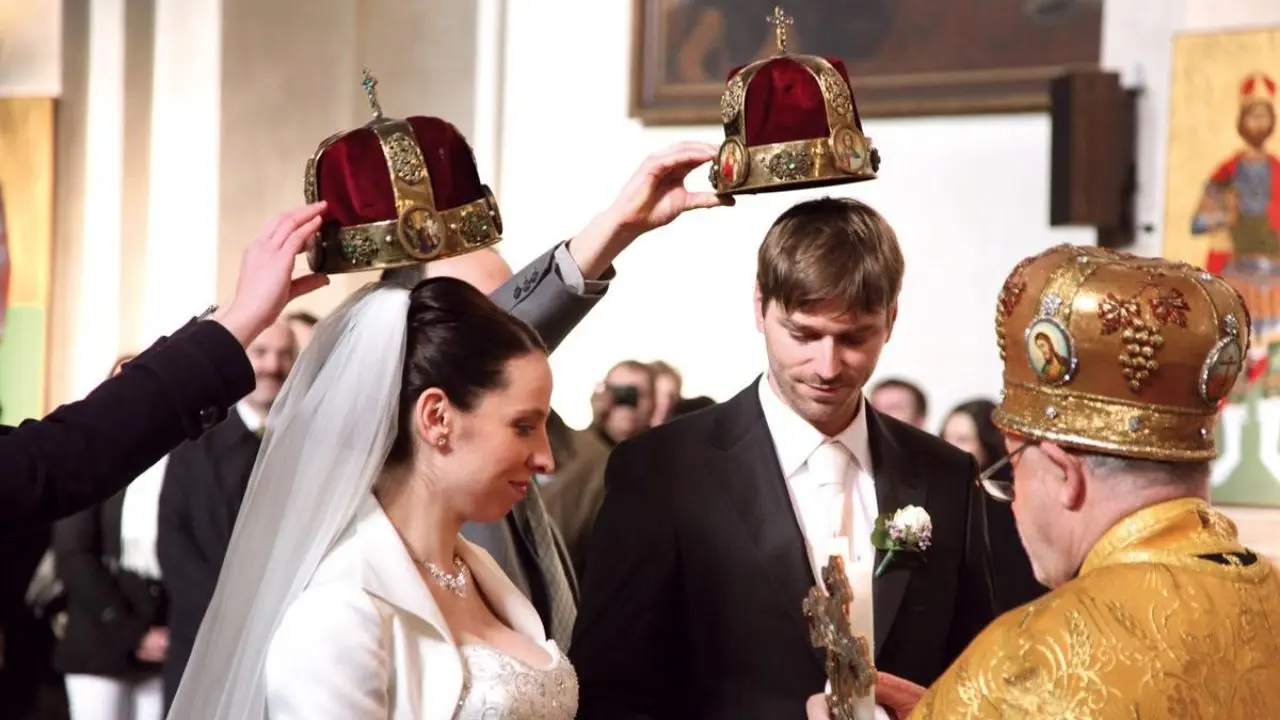 روس‌ها نه ازدواج می‌کنند، نه طلاق می‌گیرند