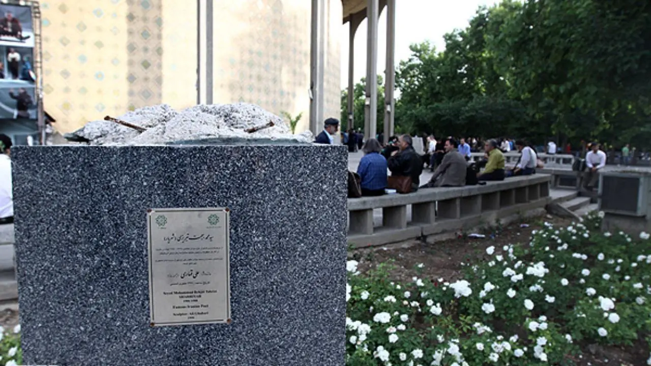 انگیزه سرقت مجسمه‌های تهران چیست؟ حجت نظری: تمامی سردیس‌ها را از جنس سنگ بسازیم