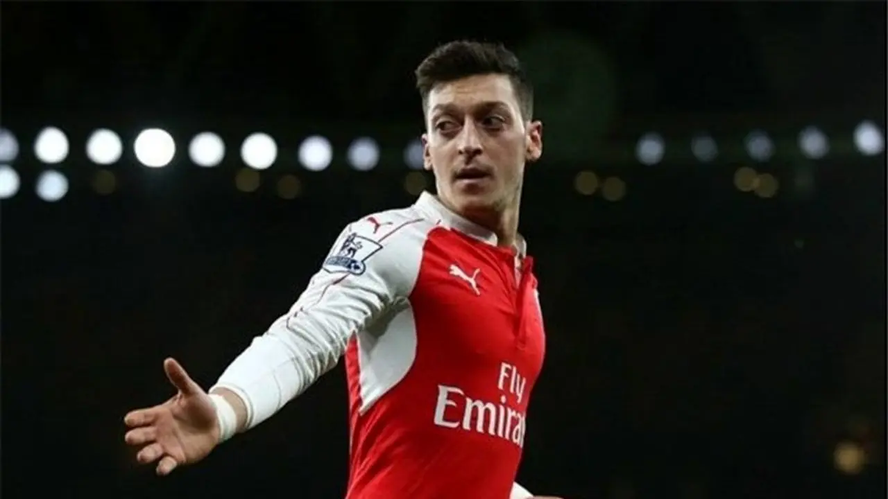 اوزیل در آرسنال ماندنی شد