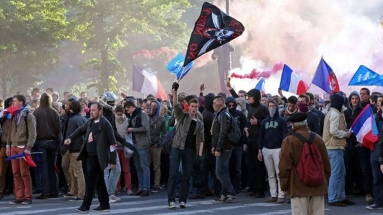 محکومیت 3 عضو یک گروه راست افراطی در فرانسه
