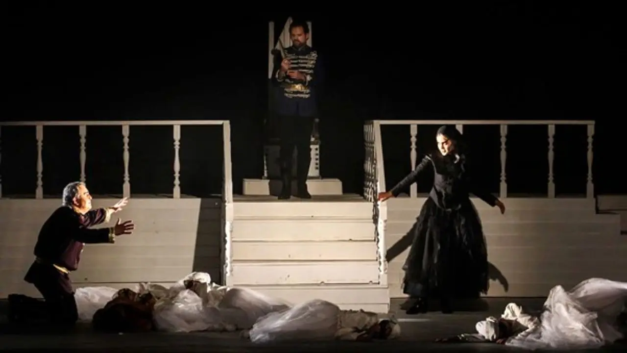نمایش «دریاچه قو» در تماشاخانه ایرانشهر به روی صحنه می‌رود