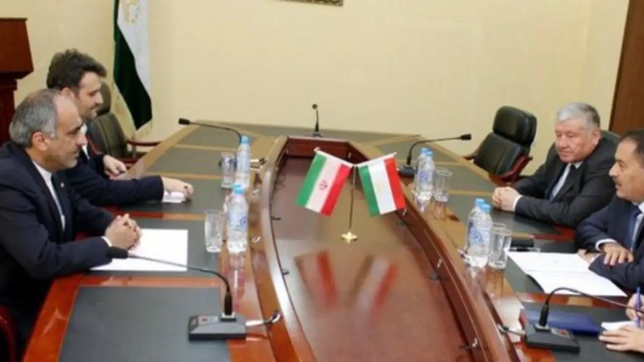 سفیر ایران با وزیر صنعت تاجیکستان دیدار کرد