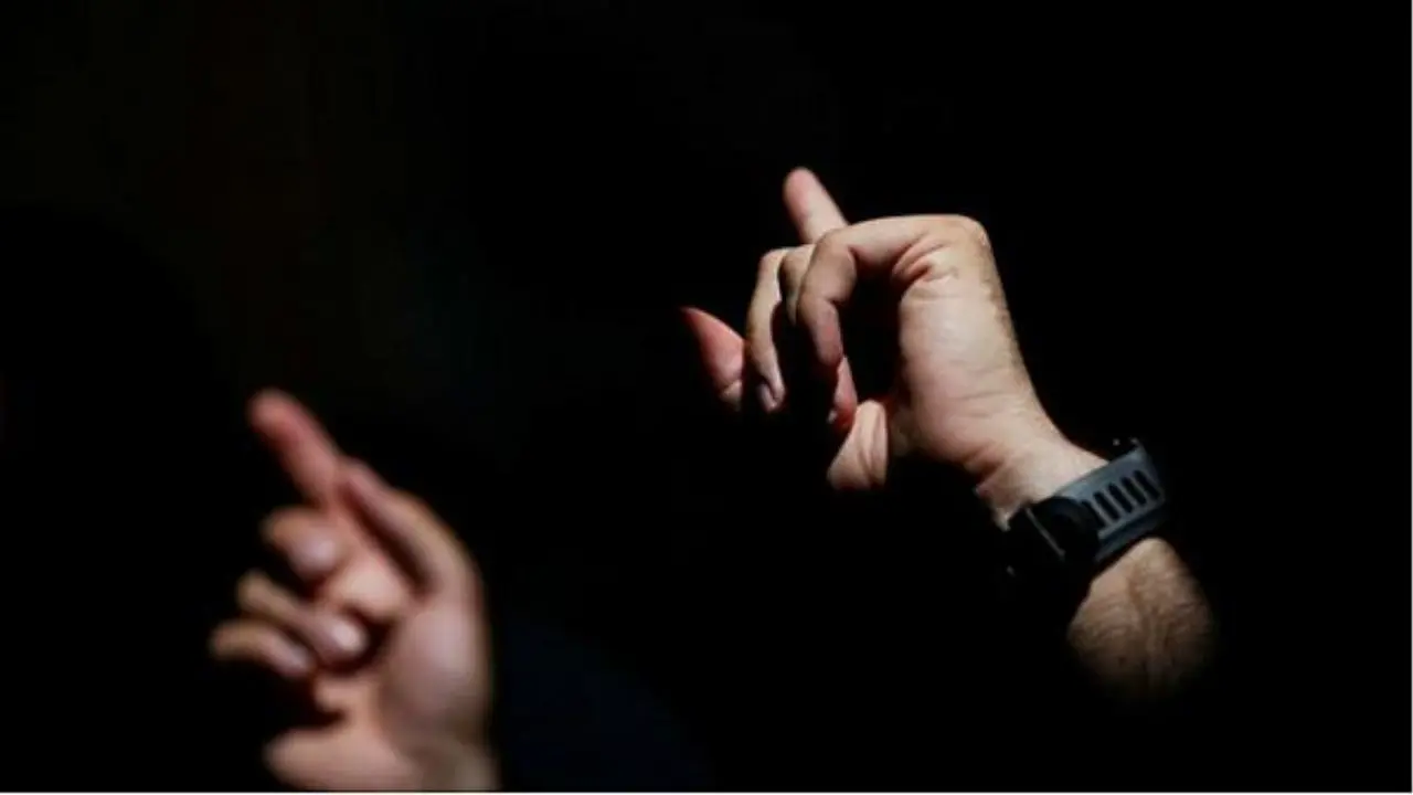 زبان اشاره مورد استفاده در تلوزیون برای ناشنوایان، نامفهوم است
