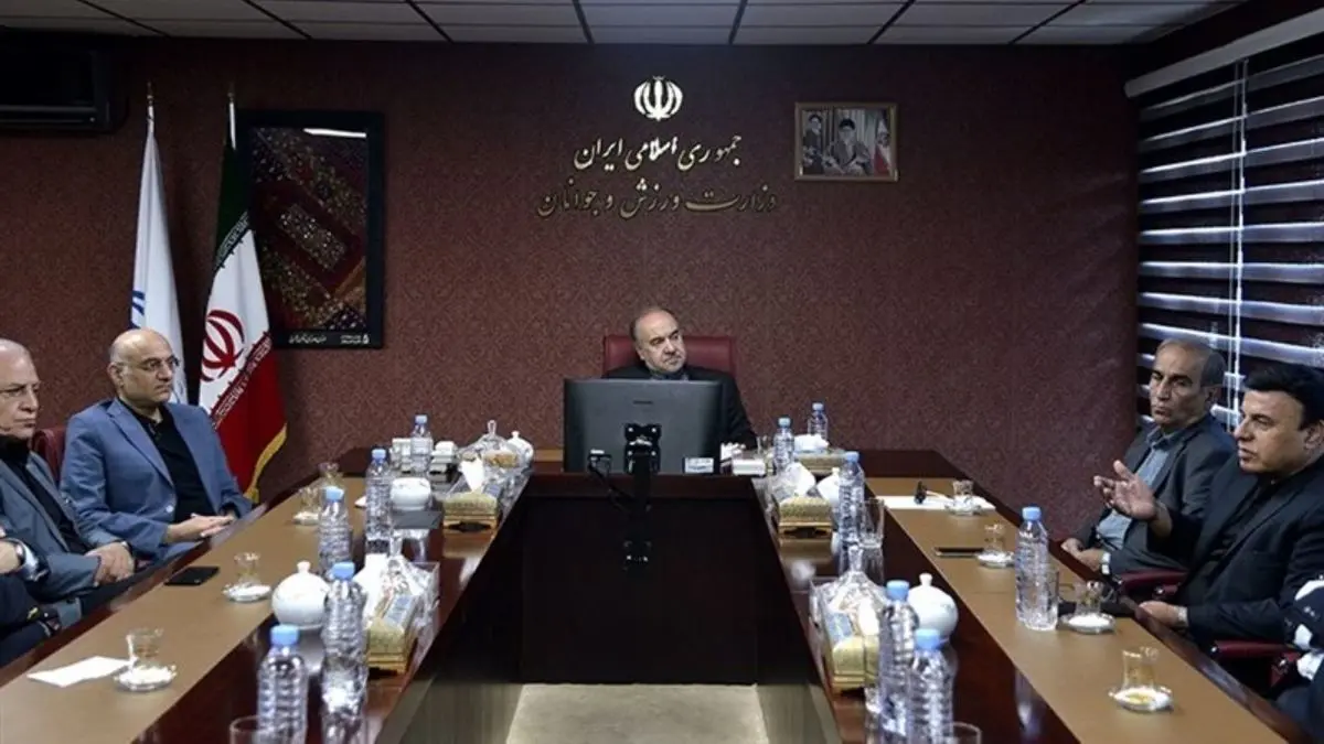 پاسخ وزیر ورزش به شایعه پرسپولیسی بودنش