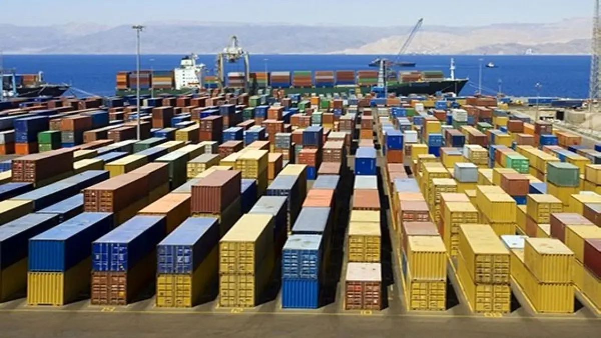 آمار صادرات باز هم نزولی شد/ نصف صادرات ایران به 2 کشور چین و عراق است