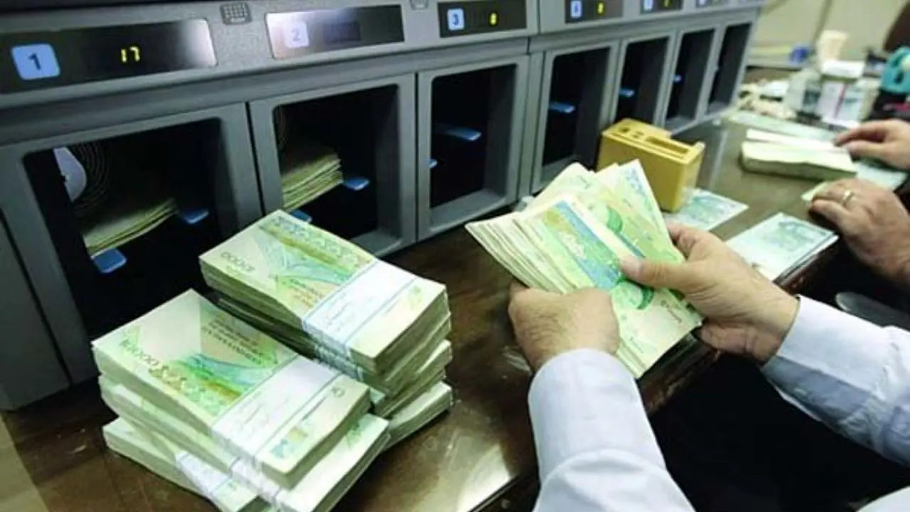 مستخدمین حسینی: 45 درصد منبع بانک‌ها موهوم است/ کامران ندری: بانکداری ایران اصولی نیست/ چرا بانک‌ها در پرداخت وام و ارائه تسهیلات ناتوان هستند؟