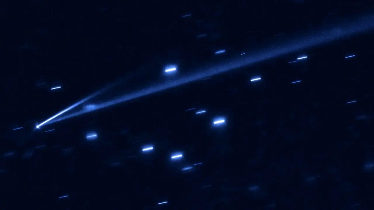 سیارکی عجیب که تغییر رنگ می‌دهد