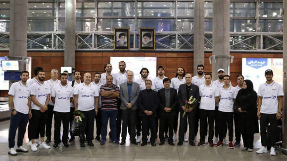 تیم ملی بسکتبال به ایران برگشت