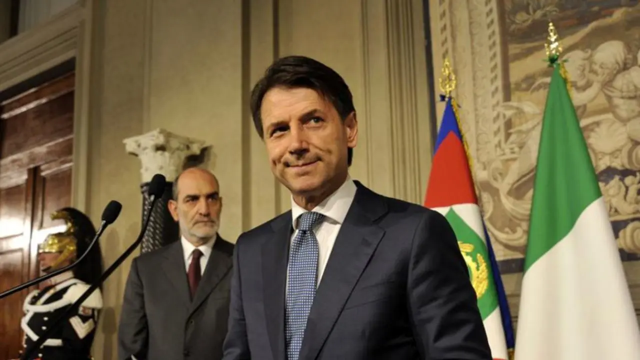 دولت جدید ایتالیا آغاز به کار کرد