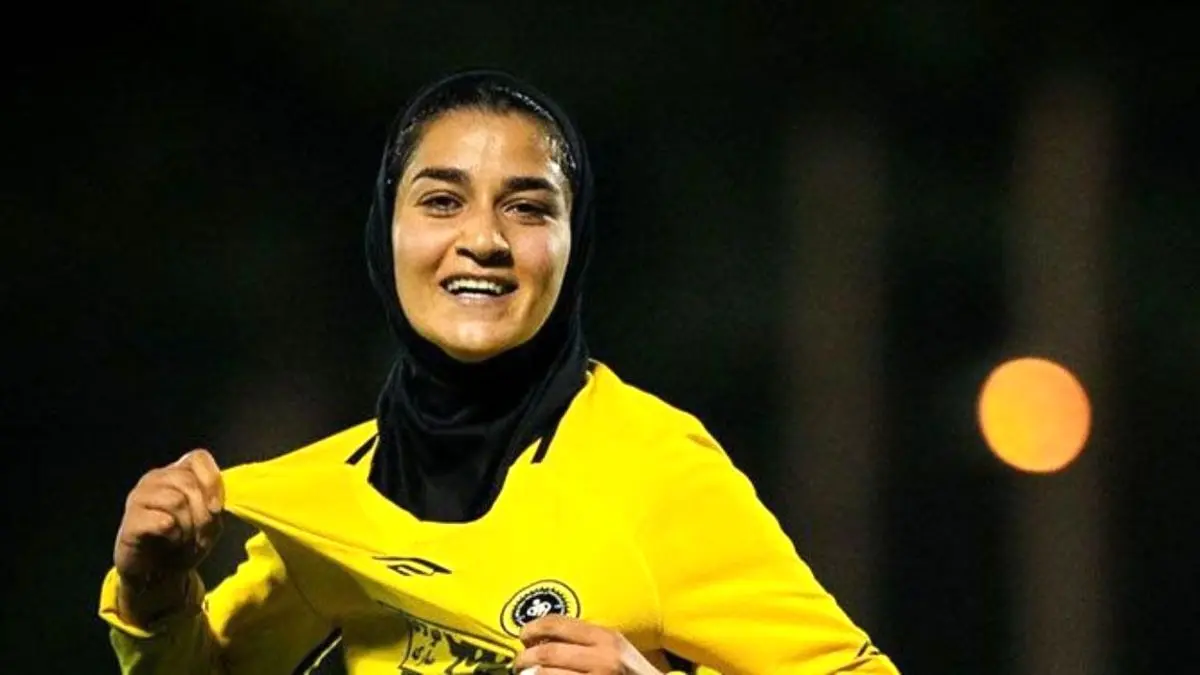 کاندیدای بهترین گل زن فوتبال زنان قرارداد خود را سفید امضا کرد